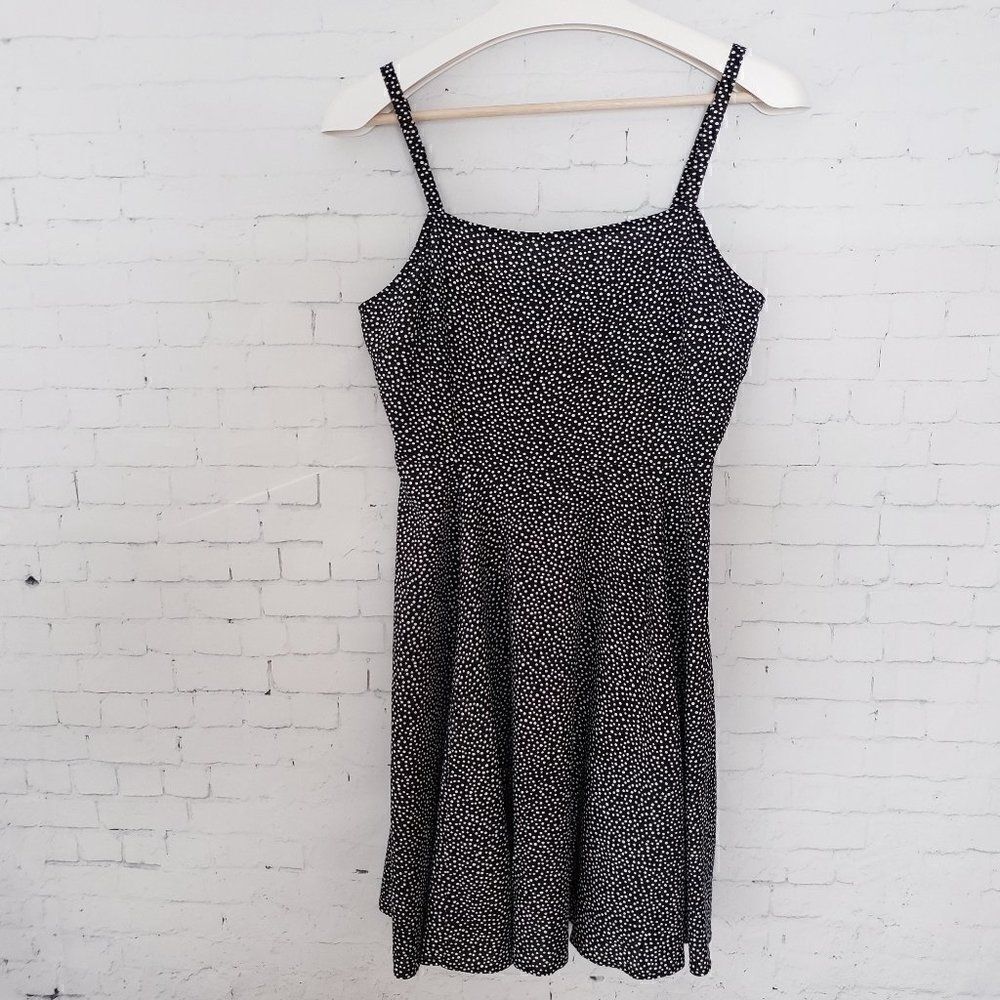 GAP Black White Polka Dot Dress Size S Seersucker Stretch Back Square Neck
